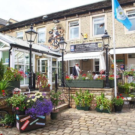 Huddersfield Central Lodge Exterior photo